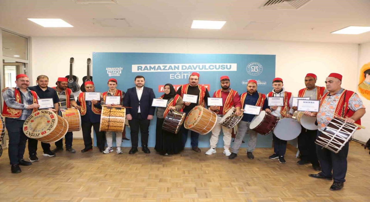 Arnavutköy Belediyesinden geleneksel ramazan davulculuğu eğitimi