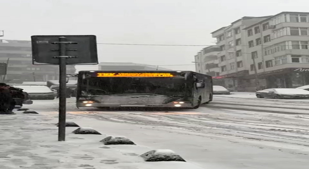 Arnavutköyde İETT otobüsü kaydı