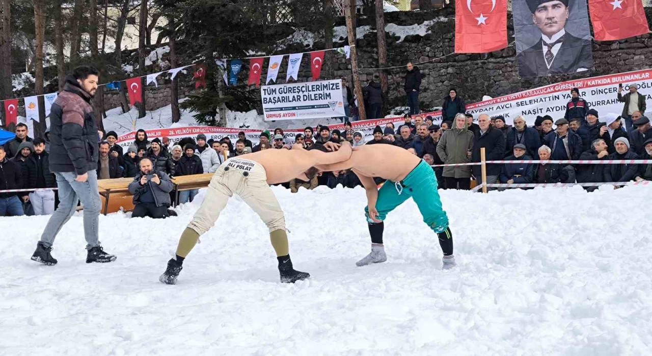 Artvin’de 28. Kar Üstü Karakucak Güreşleri Coşkuyla Yapıldı