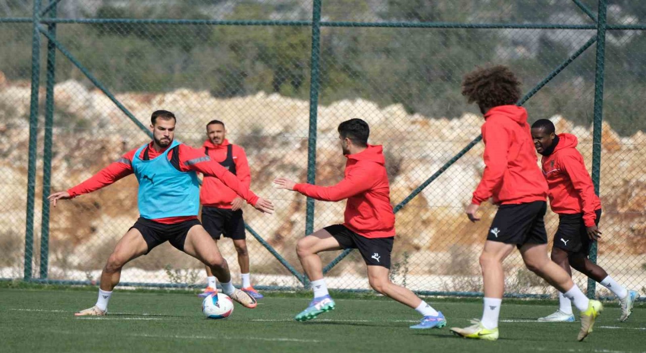 Atakaş Hatayspor, Alanyaspor maçı hazırlıklarını sürdürdü