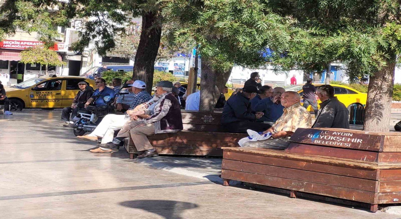 Aydın 43 yaşında
