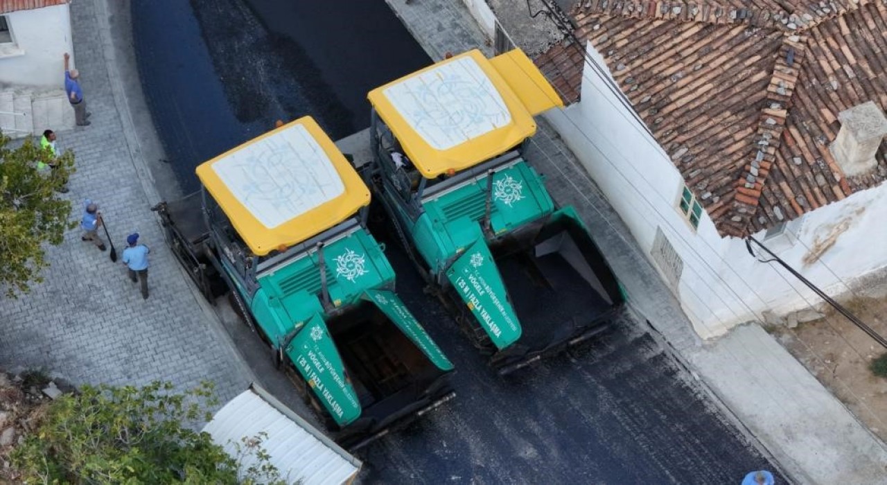 Aydın Büyükşehir Belediyesi Efeler Bulvarında sıcak asfalt çalışması gerçekleştirecek