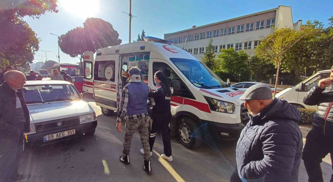 Aydında otomobiller çarpıştı: 3 yaralı