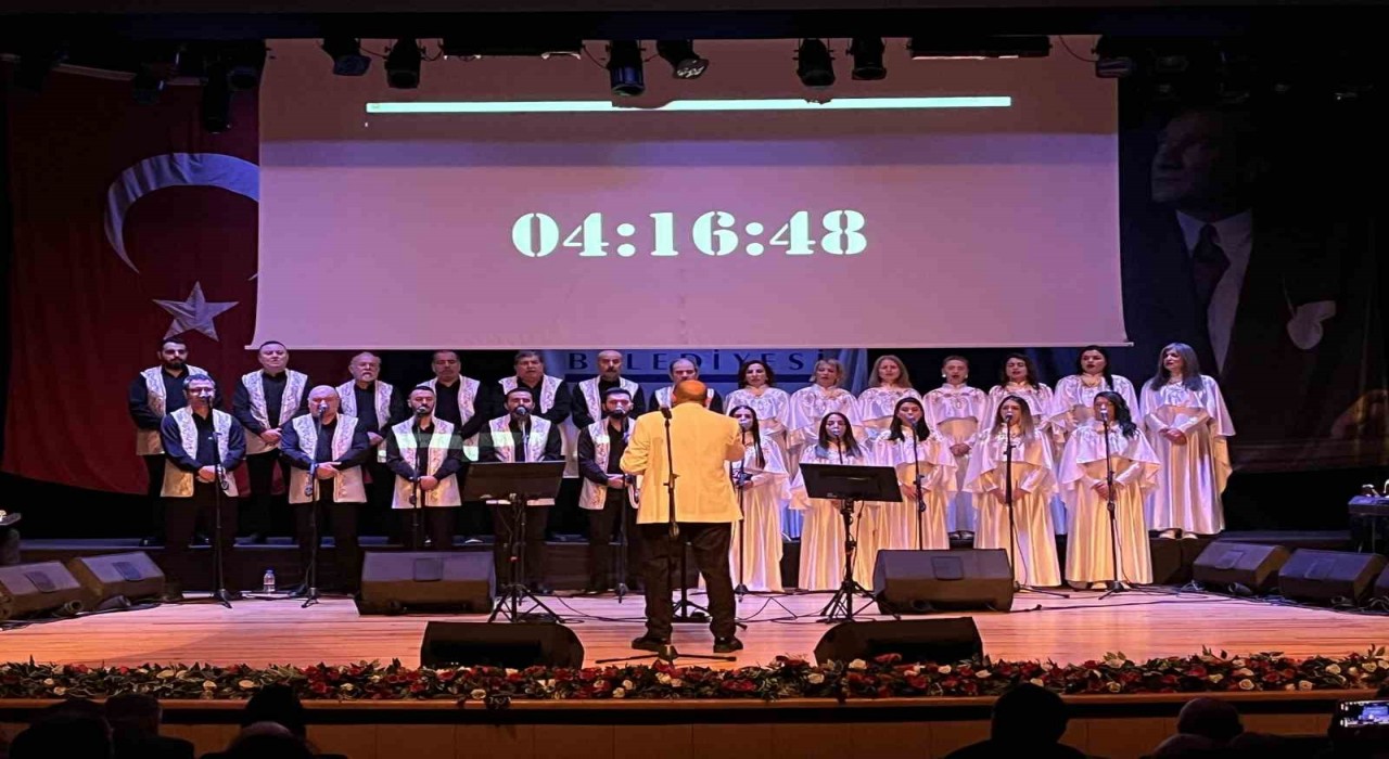 Bahçelievlerde, 6 Şubat depreminin yıl dönümü Antakya Medeniyetler Korosu ile anıldı