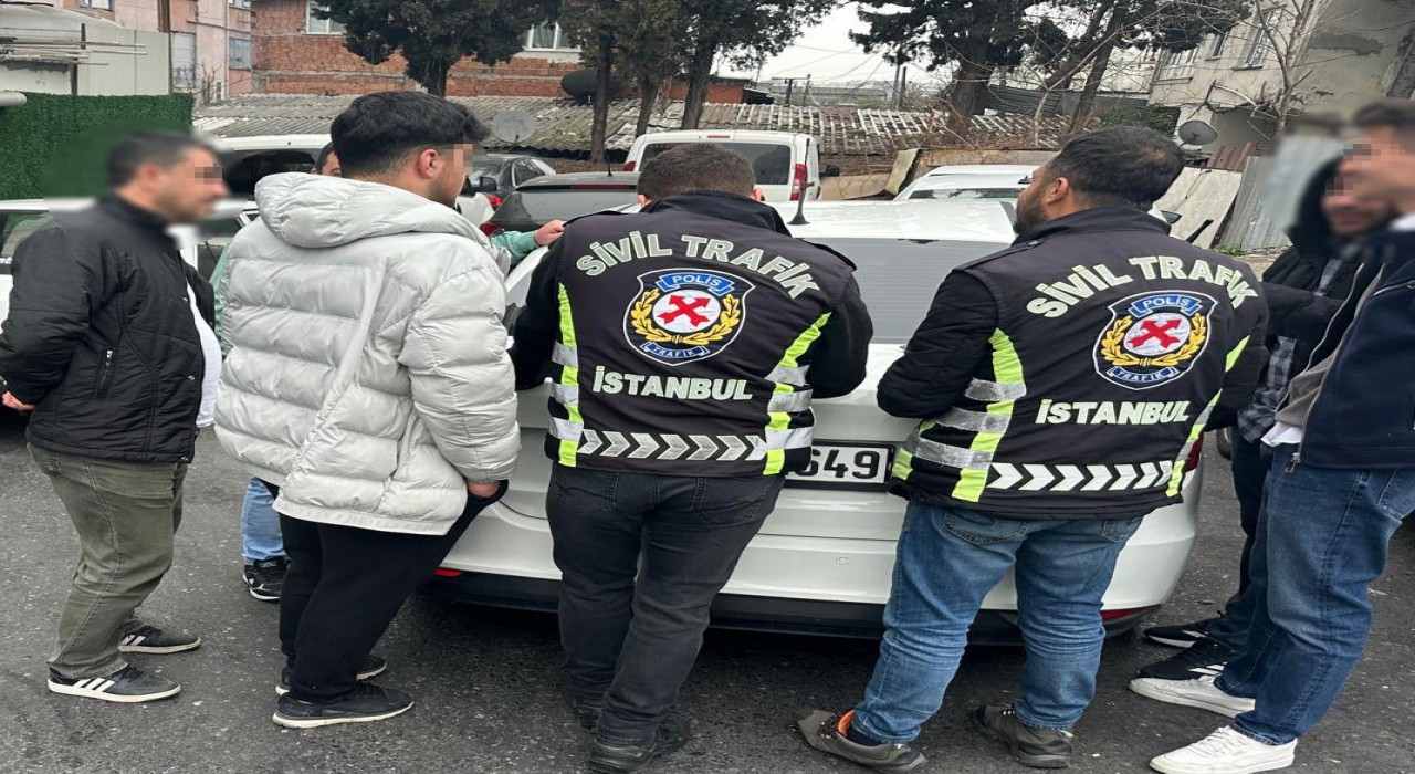 Bahçelievlerde trafiği tehlikeye atan konvoyundakiler yakalandı