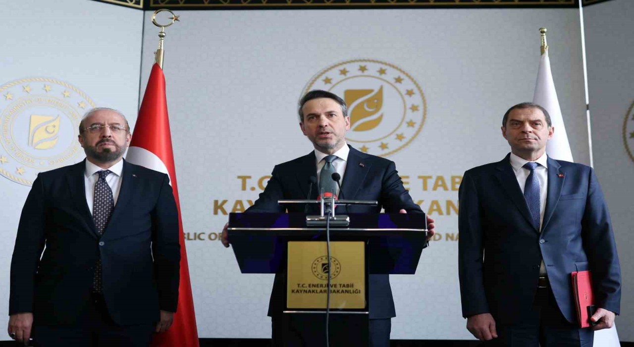 Bakan Bayraktar: Yılda 1,5 milyar kilovat saat elektrik üreteceğimiz yarışma süreci oldu