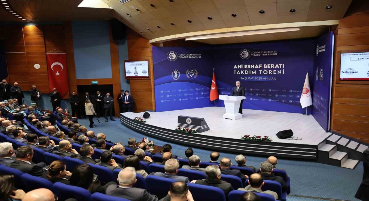 Bakan Bolat: 2024ün büyüme oranı açıklanacak. Orada Türkiye ekonomisinin nasıl büyüdüğünü hep birlikte göreceğiz
