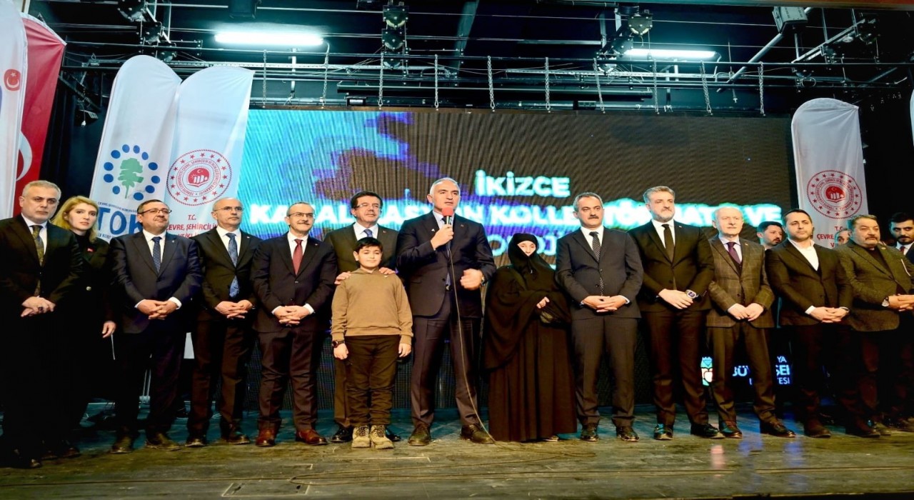Bakan Ersoy, Malatyada 6 Şubat depremlerinin yıldönümünde anma programına katıldı