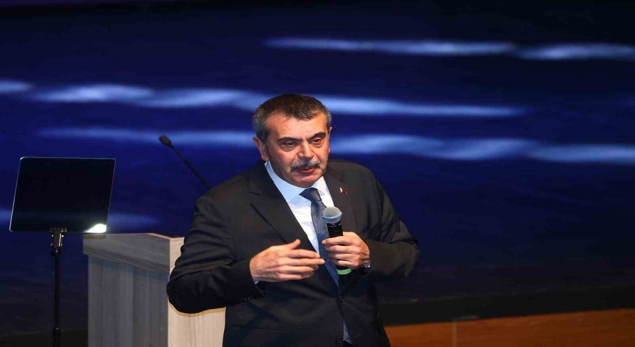 Bakan Tekin: 28 Şubat, Türkiyenin asla hatırlamak istemediği karanlık bir günün yıl dönümü