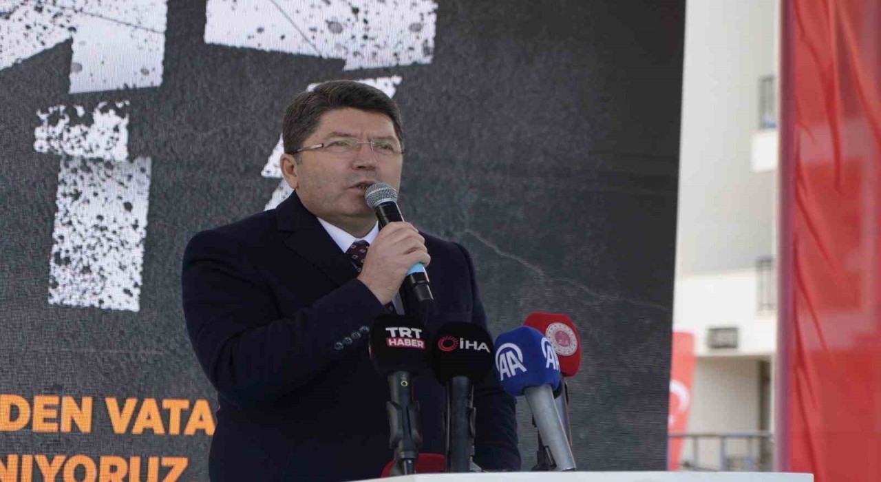 Bakan Tunç: Cumhurbaşkanımız her kabine toplantısında bize deprem bölgesini sordu