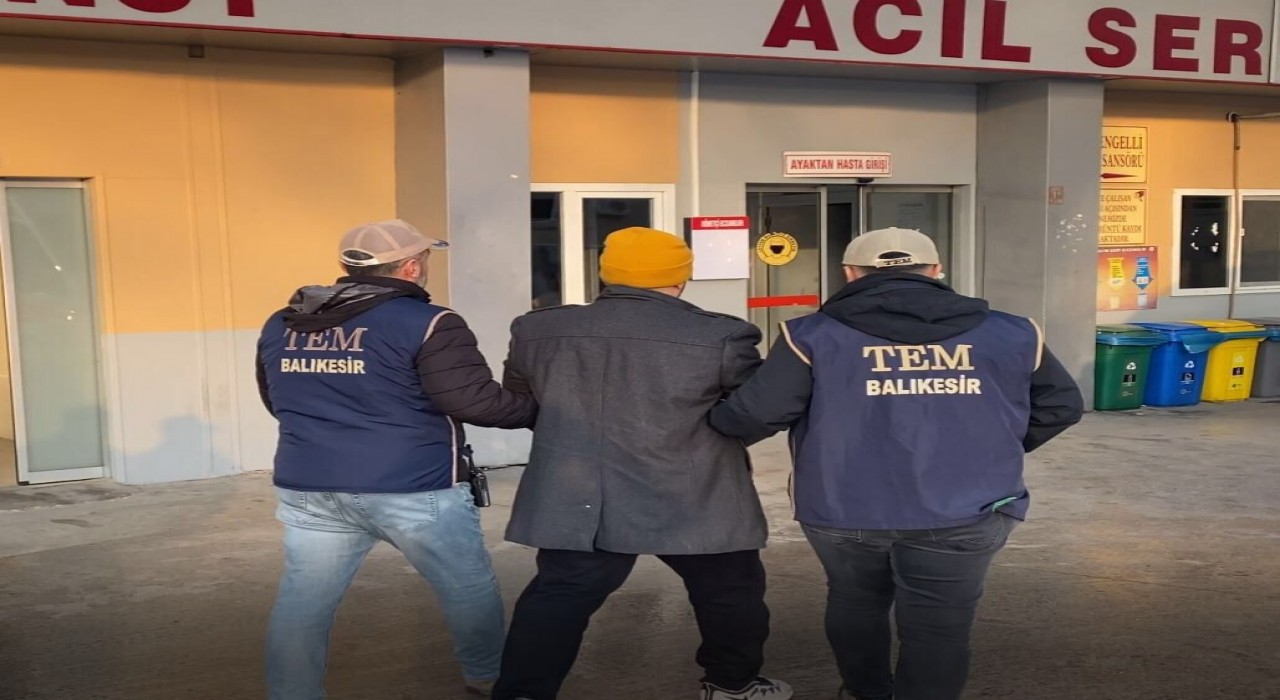 Balıkesirde 4 DAEŞ şüphelisine gözaltı