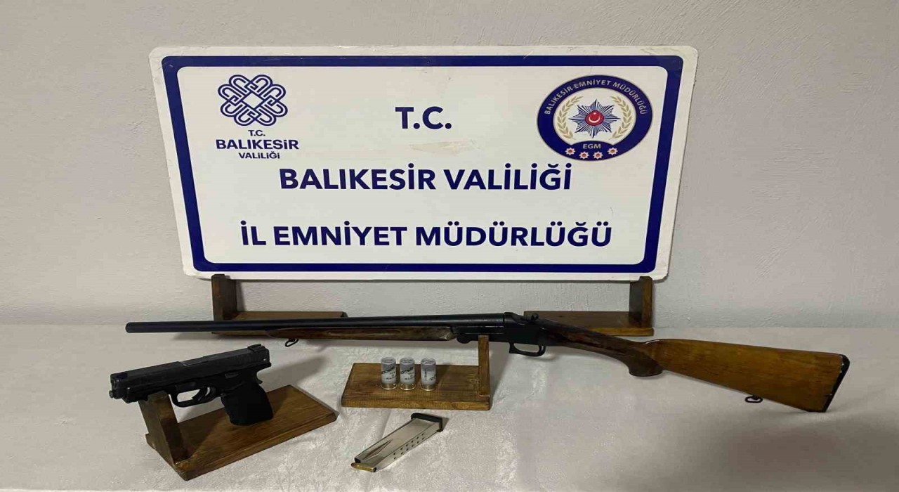 Balıkesirde silahlı saldırıya ilişkin 3 şüpheli gözaltına alındı