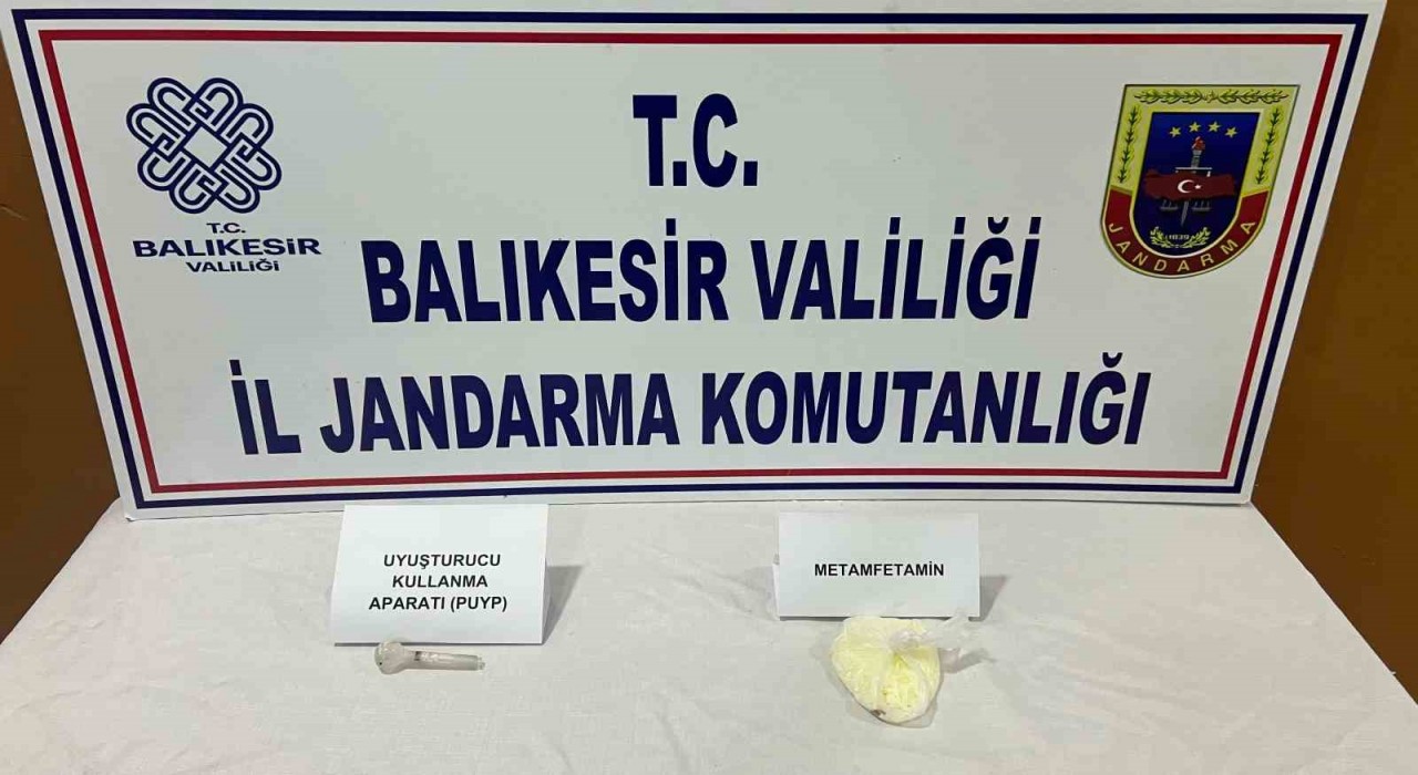 Balıkesirde uyuşturucu operasyonu: 2 Şüpheli gözaltına alındı