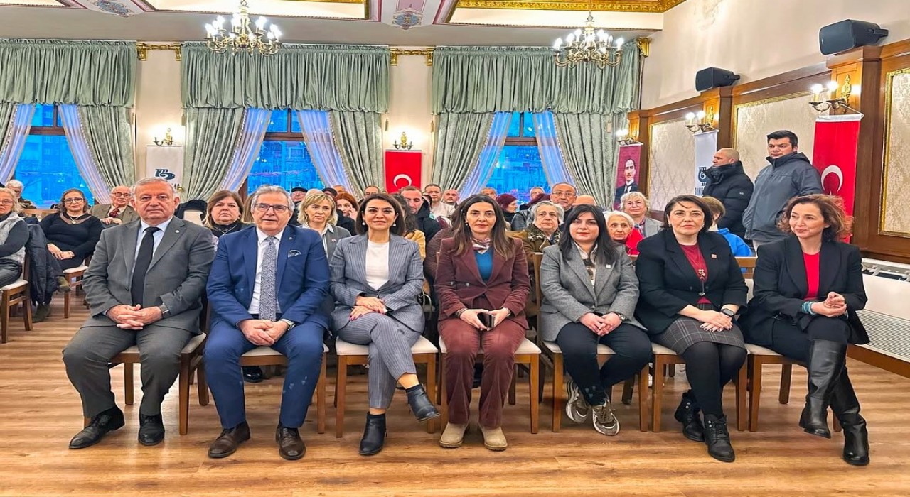 Bandırmada ‘Kadın Hakları ve Kazanımları söyleşisi gerçekleştirildi