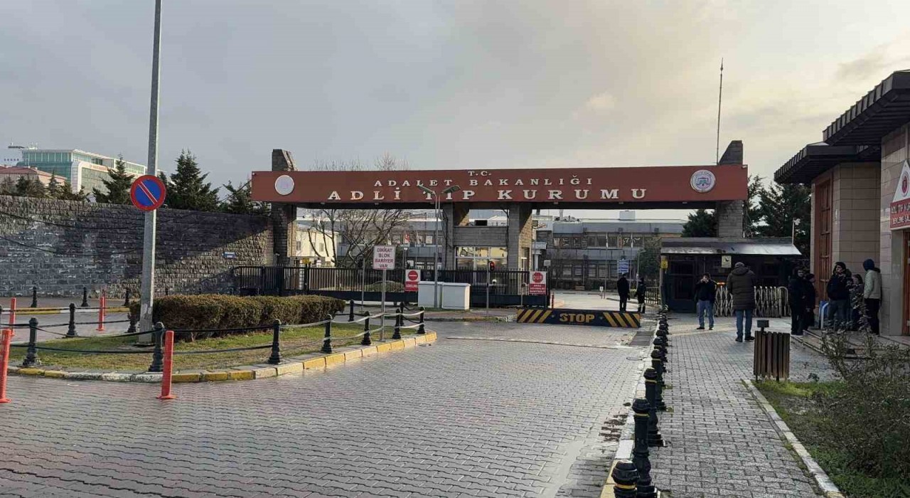 Başakşehirdeki yangında ölen Nazlıcanın cenazesi Adli Tıptan teslim alındı