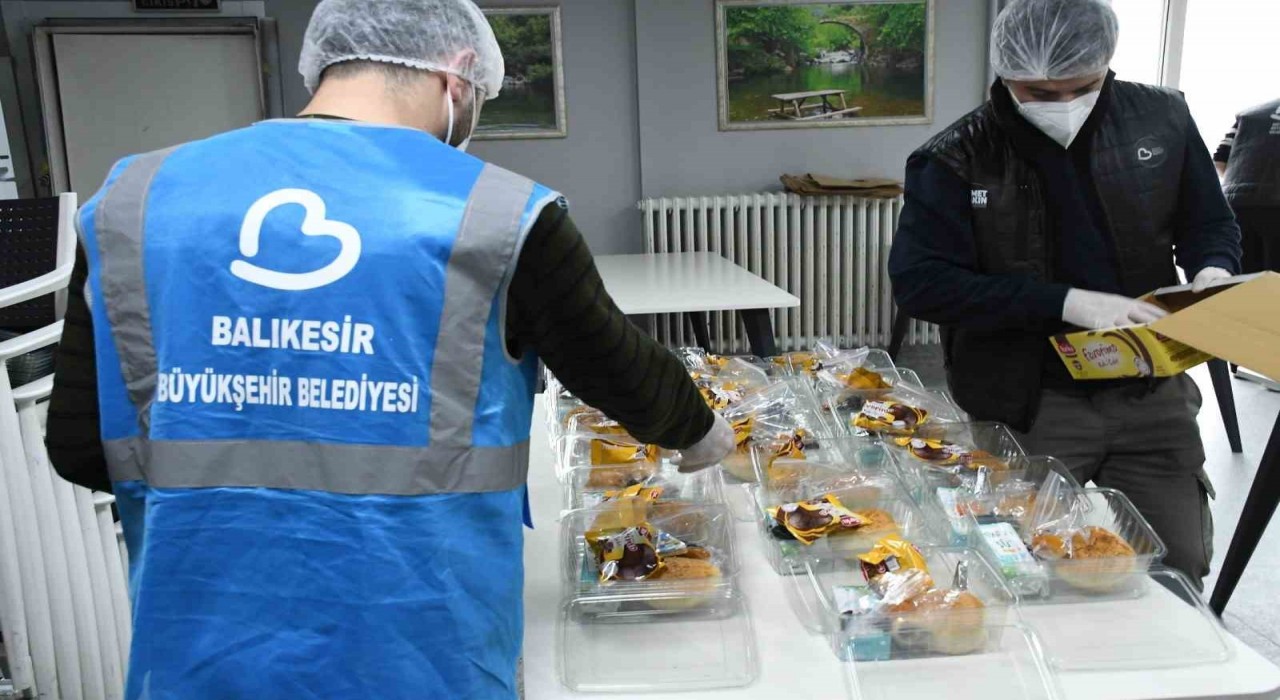 Başkan Akın: Balıkesirde hiçbir çocuk yatağa aç girmeyecek