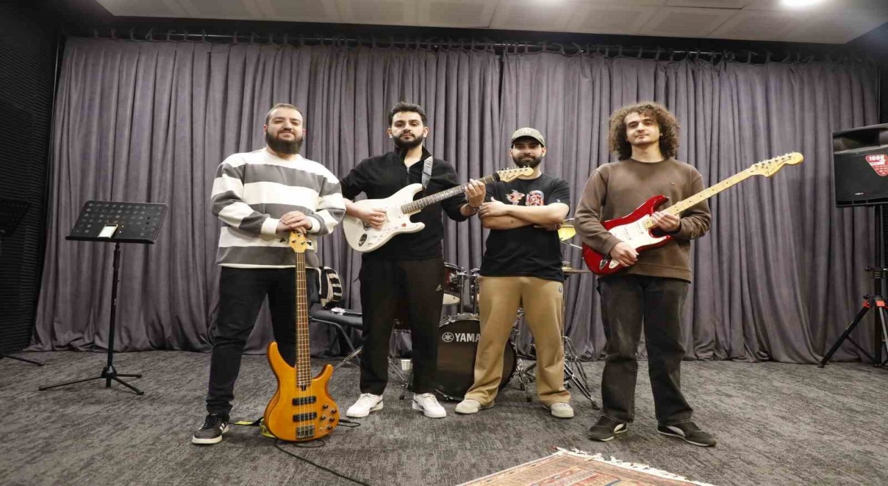 Başkan Çerçioğlu gençlerin hayallerini gerçeğe dönüştürüyor