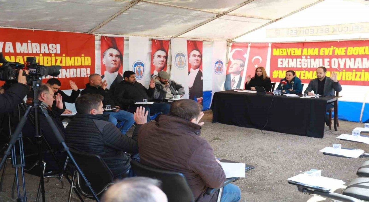 Başkan Ceritoğlu Sengelden, mecliste fırın ve öğrenci otobüsü müjdesi