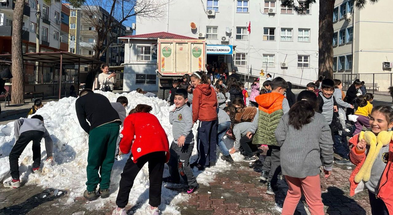 Başkan İba’dan Çocuklara Kar Sürprizi