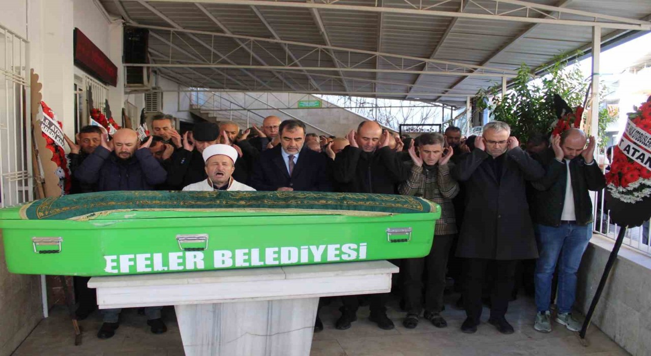 Başkan Yalçının babası son yolculuğuna uğurlandı