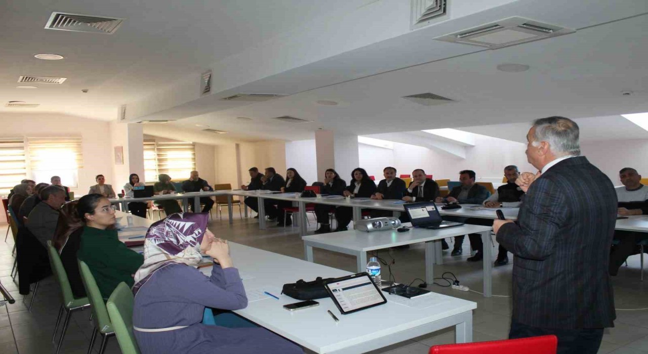 Bayburtta ailenin korunması ve güçlendirilmesi konulu toplantı yapıldı