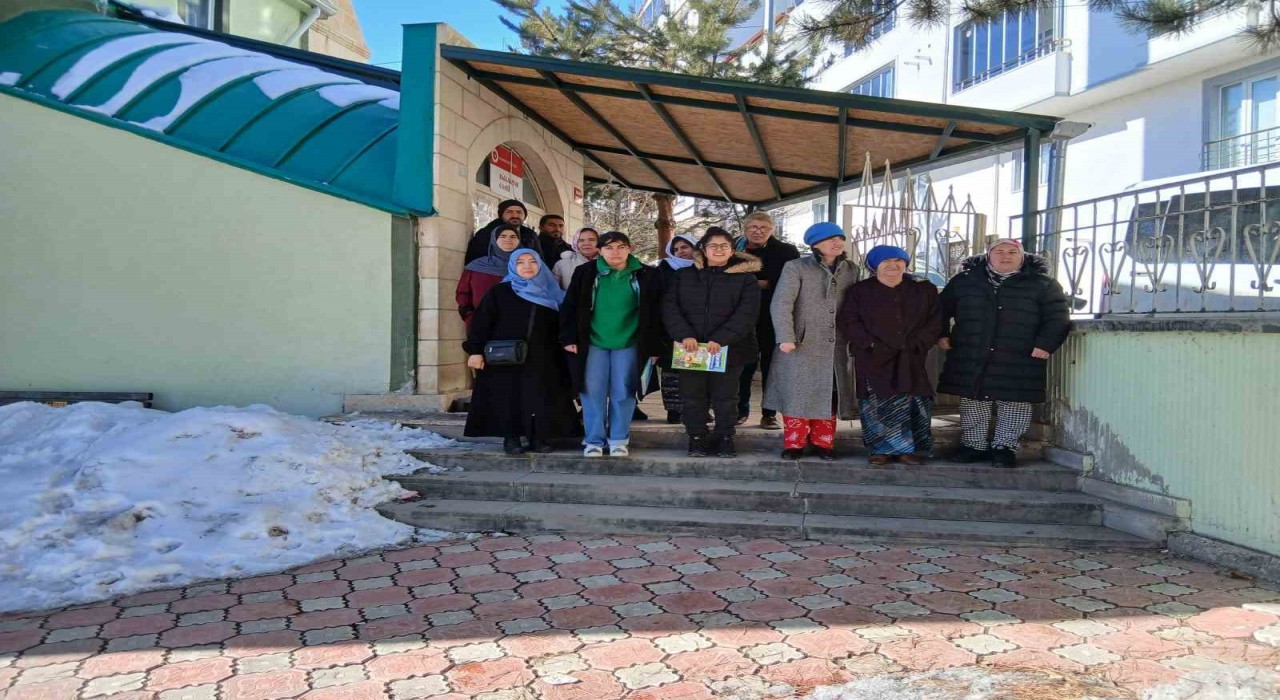 Bayburtta engelli vatandaşlara yönelik cami engelli buluşması düzenlendi
