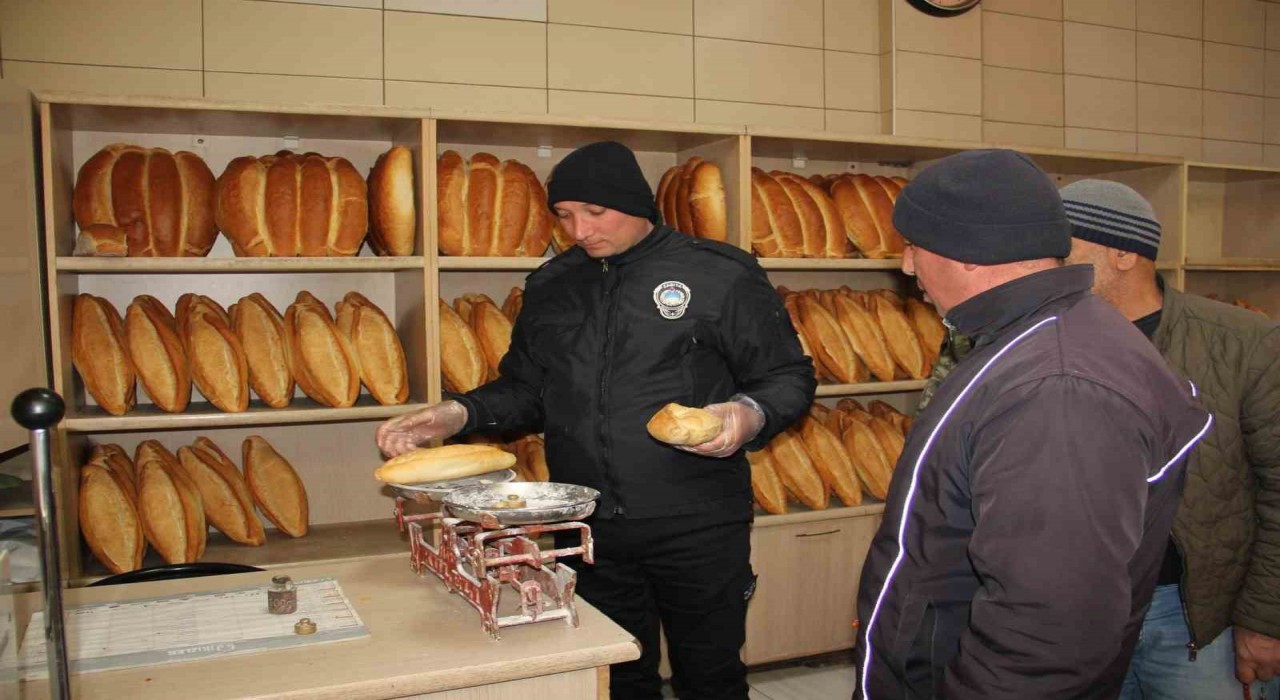 Bayburtta zabıta ekipleri fırın denetiminde