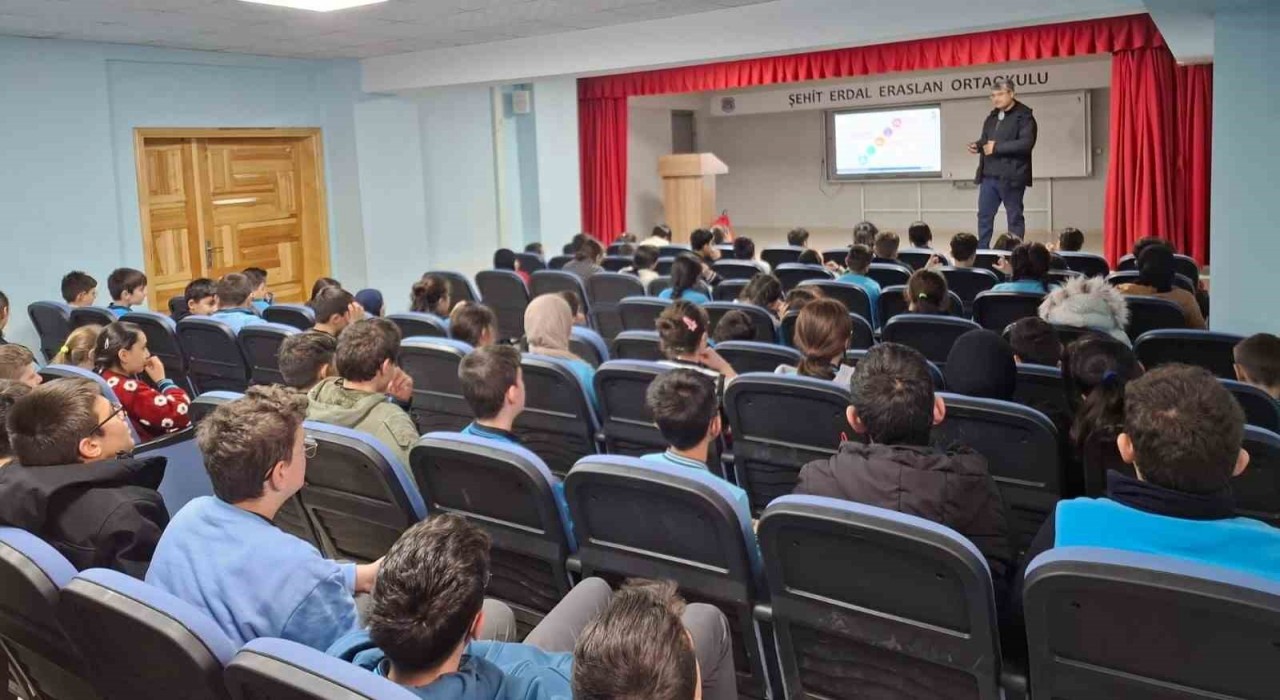 Bayburttaki okullarda afet eğitimleri veriliyor tatbikatlar yapılıyor