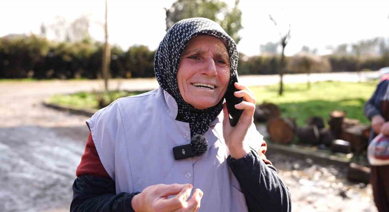 Belediye çalışanları eşlerini arayıp Seni seviyorum dediler