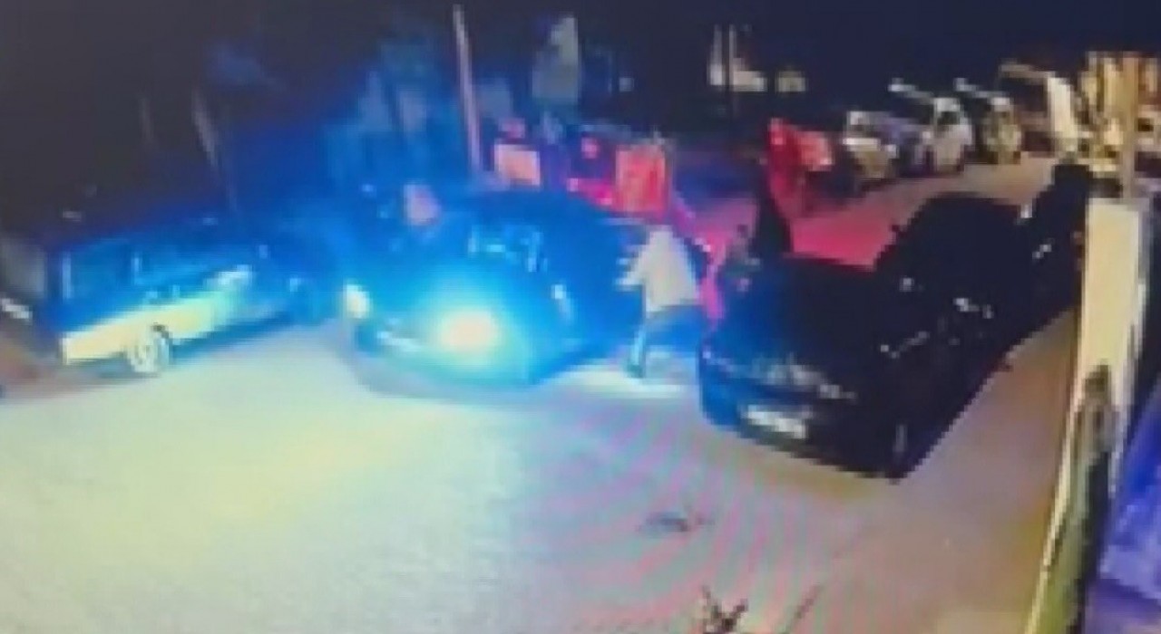 Bilecikte 1 kişinin öldüğü, 1 kişinin de yaralandığı çatışma anı güvenlik kamerasına yansıdı