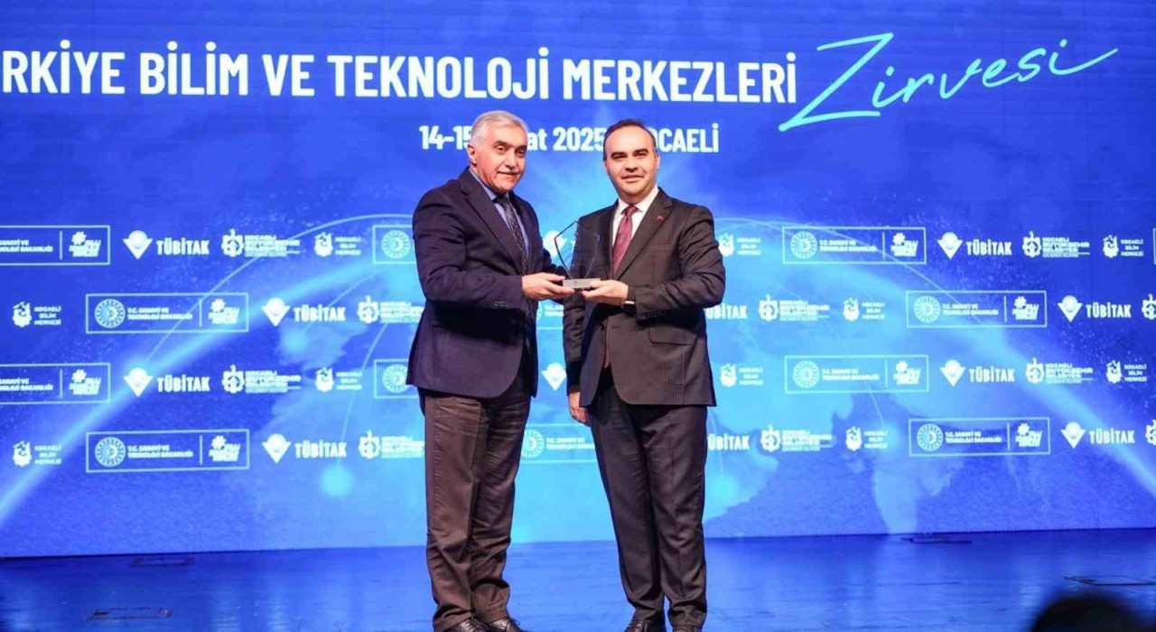 Erzurum’un Gururu: Bilim Erzurum’a Prestijli Ödül