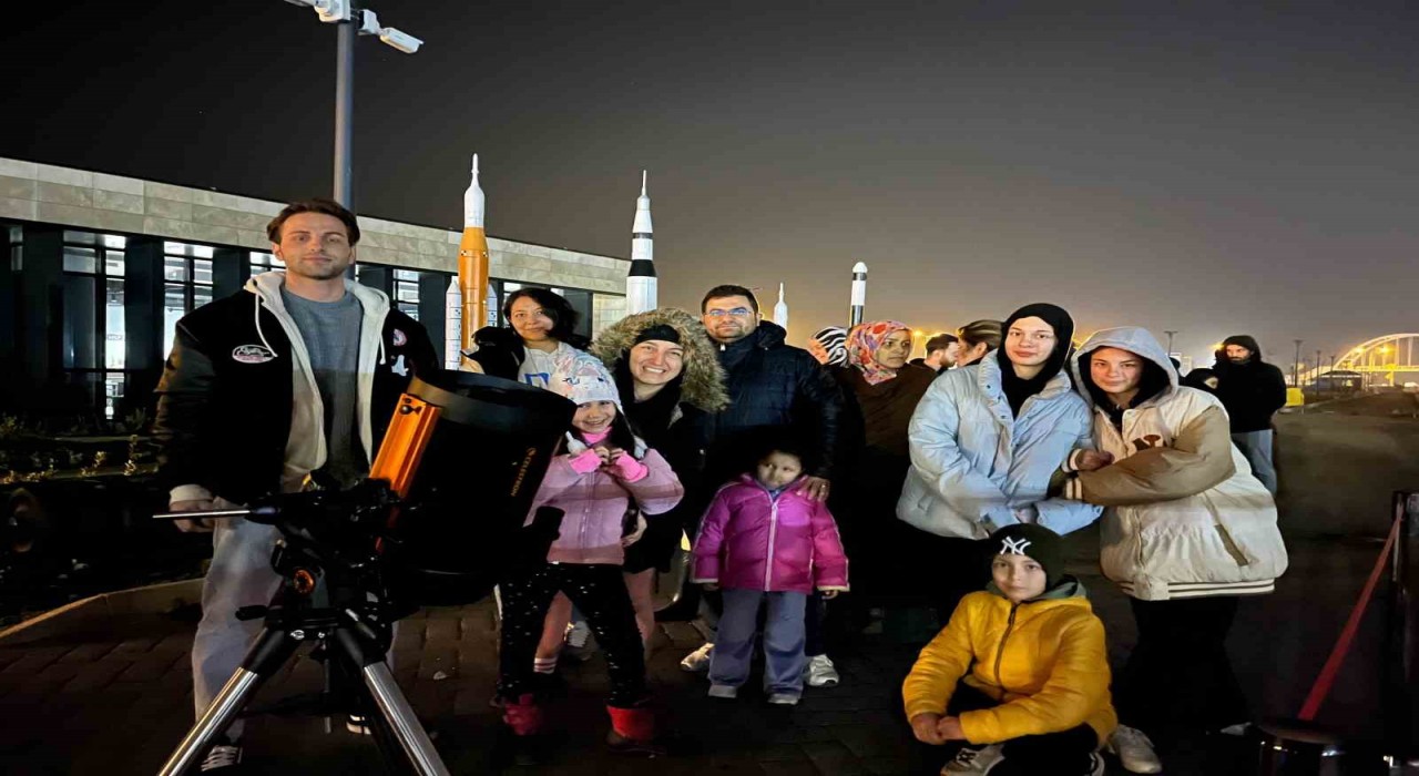 Bilim Merkezinde gökyüzünü gözlemlediler