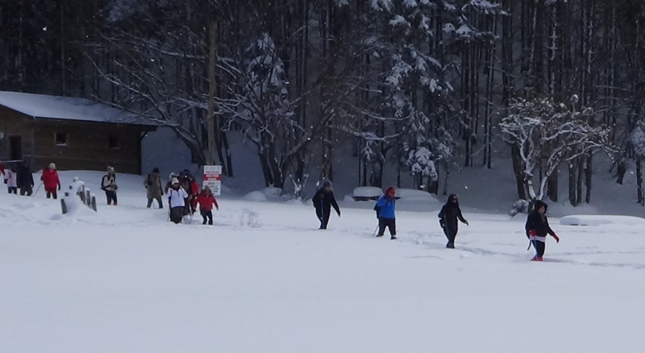 Boluda trekking ekibi 50 santimlik karda 12 kilometre yürüdü