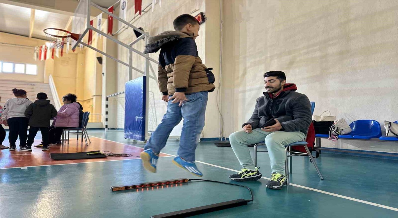 Buharkentteki yetenek taramaları ile gençlerin potansiyeli ortaya çıkıyor