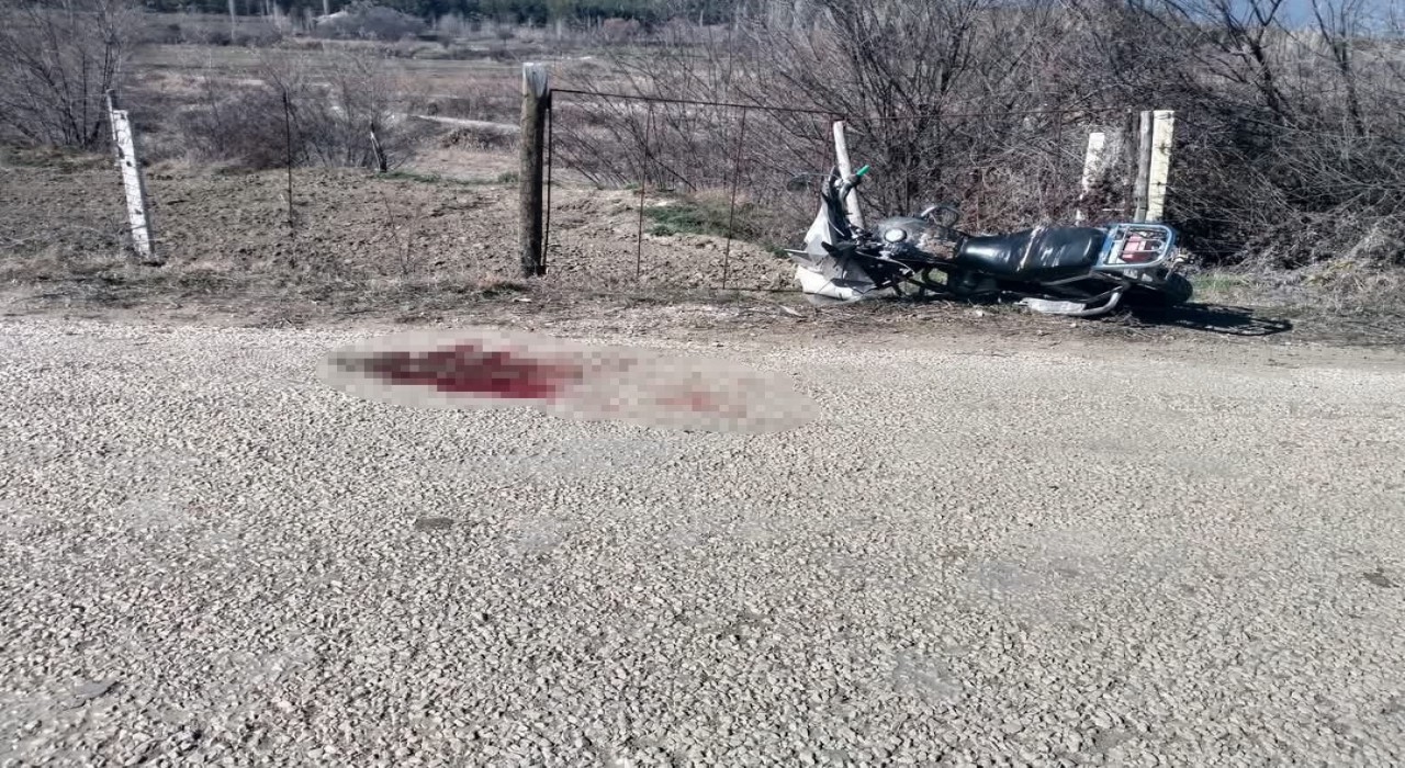 Burdurda motosikletten düşen genç hayatını kaybetti