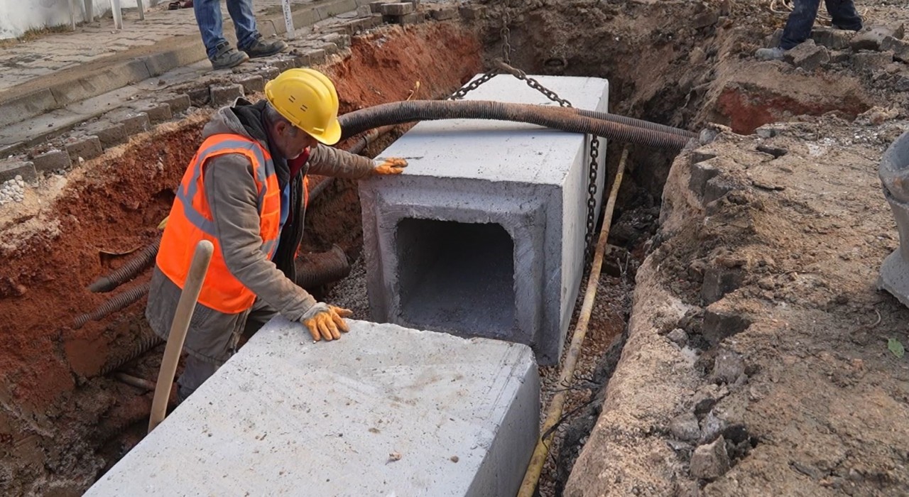 Bursa Büyükşehirden sağlıklı altyapı için yoğun mesai