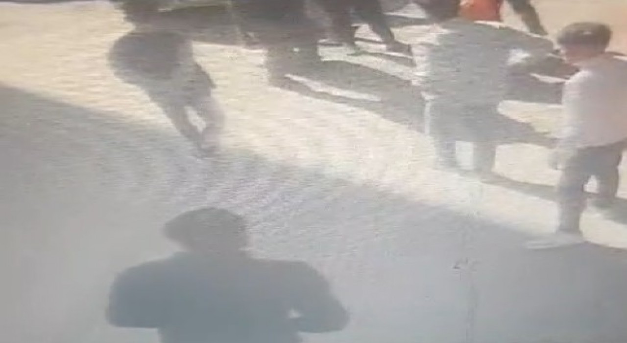 Çakmak istedi, yok denilince bıçakladı