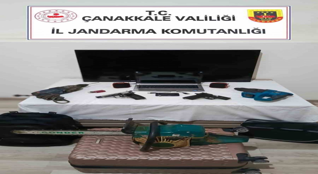 Çanakkalede evden hırsızlık olayına karışan 2 şüpheli yakalandı