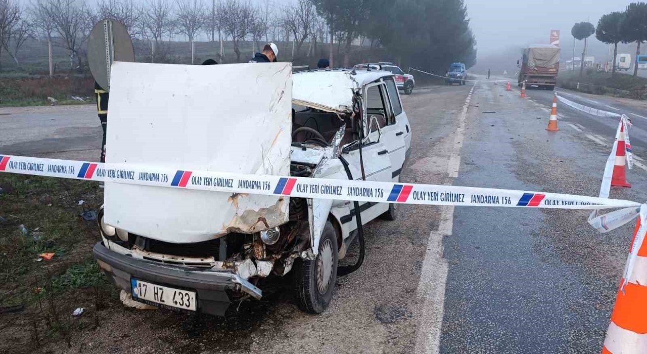 Çanakkalede trafik kazası 1 ölü, 1 ağır yaralı