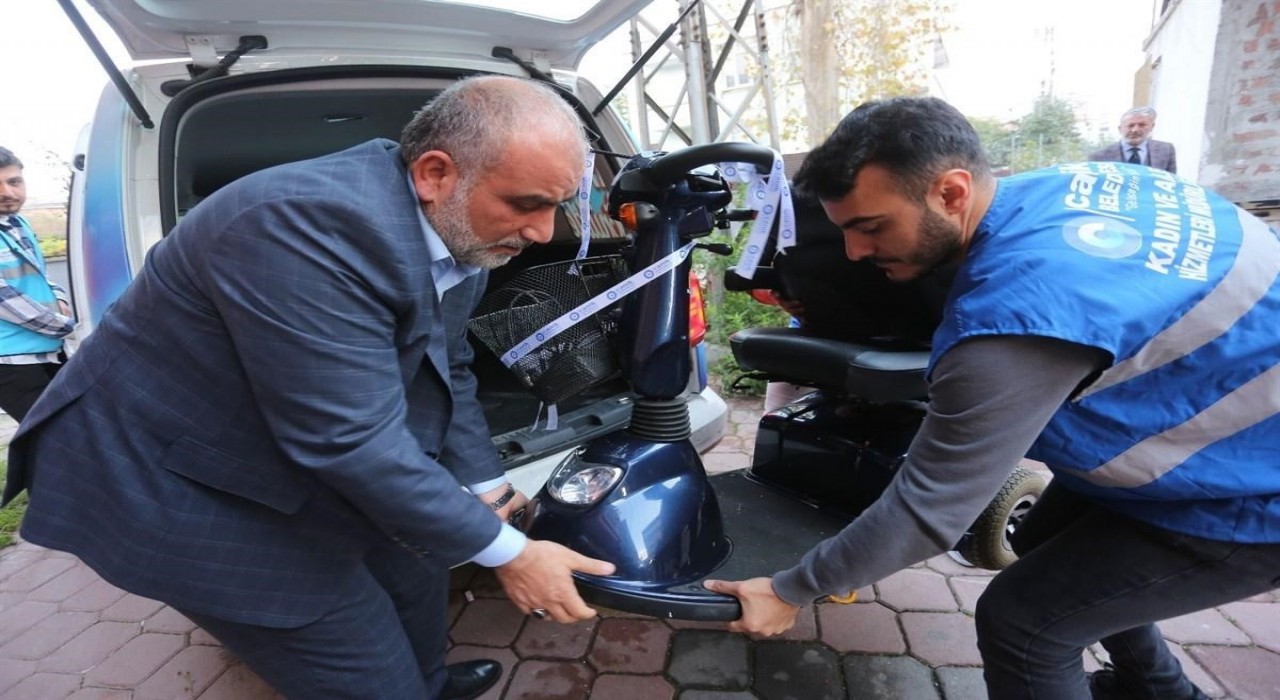 Canikten vatandaşlara 17 alanda ayni ve nakdi destek