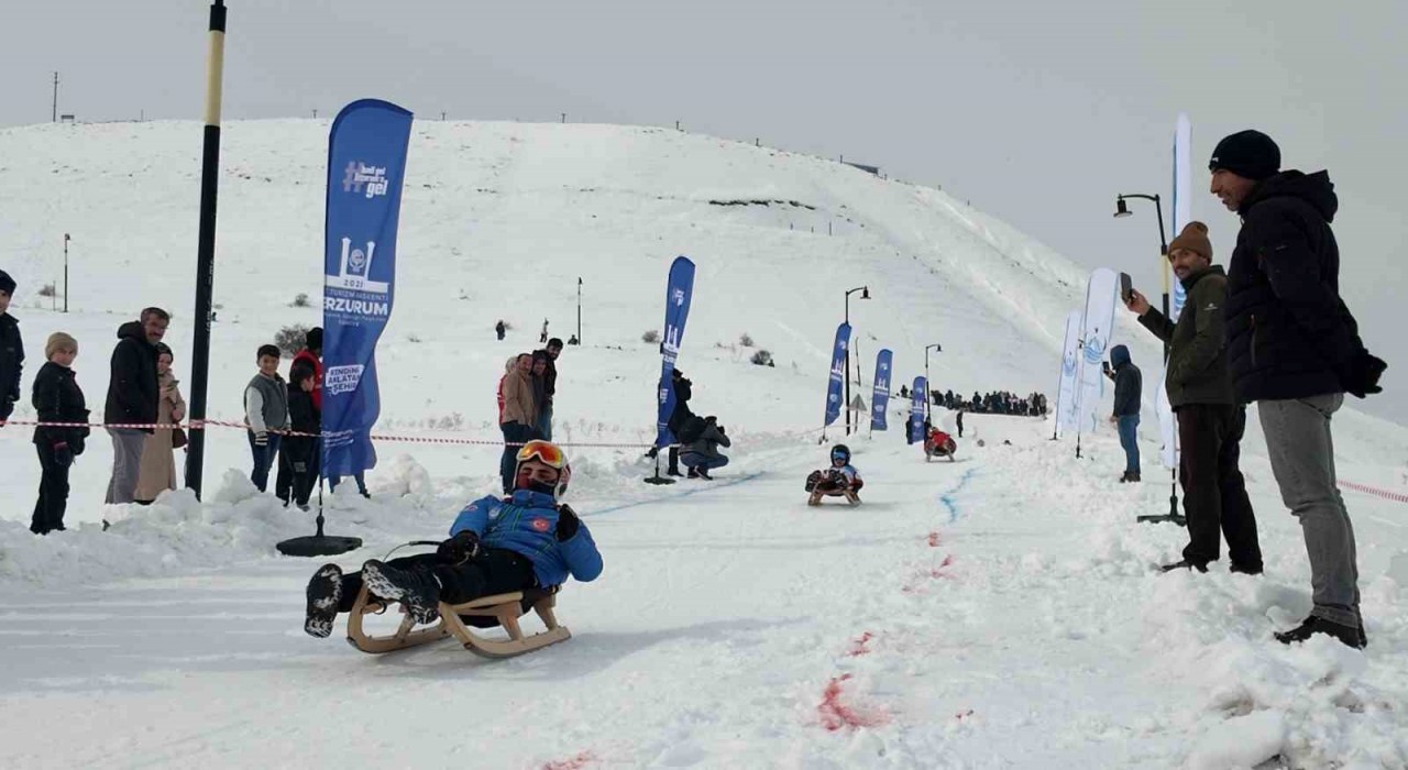 Çatta ‘Gelenekten geleceğe kış oyunları festivali heyecanı