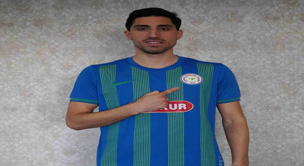 Çaykur Rizespor, Berkay Özcanı kiralık olarak kadrosuna kattı