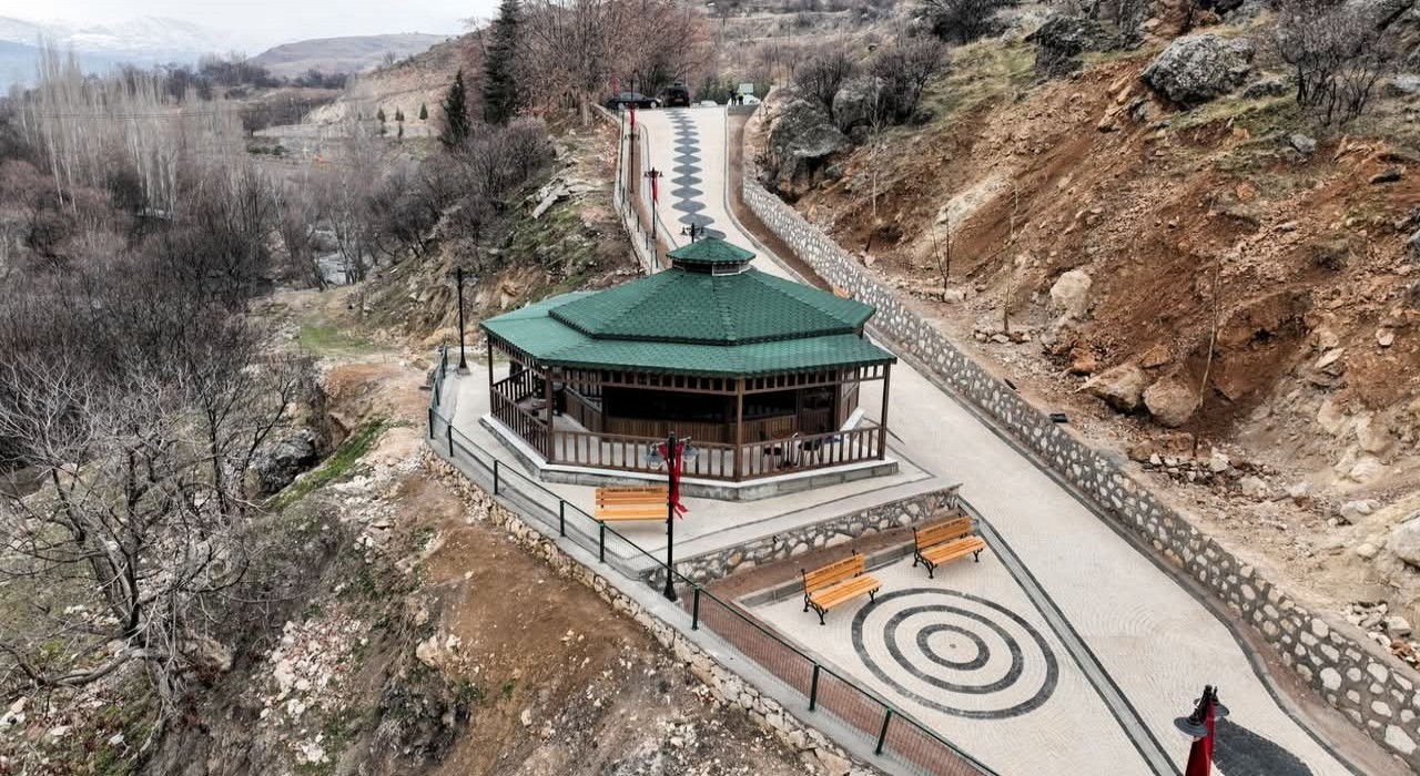 Çemişgezekte Su Sesi Eşliğinde Genç Ofis projesinin açılışı yapıldı