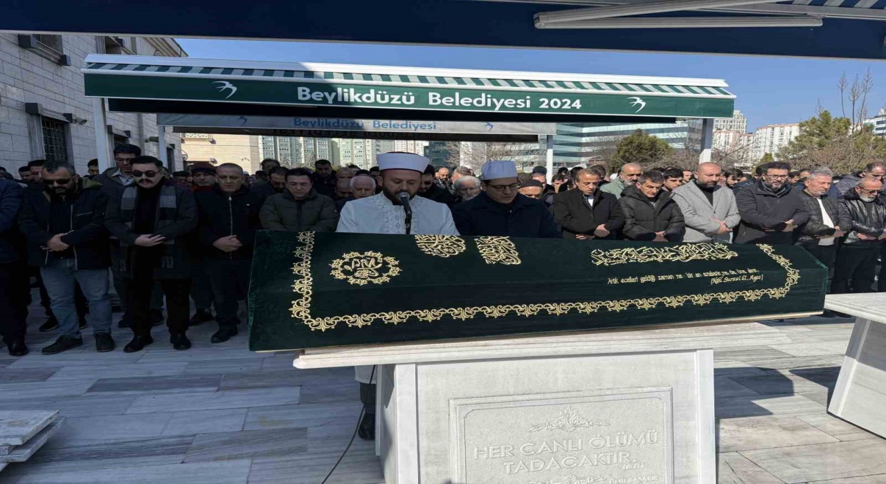 Çocuk doktoru Kılınçlı son yolculuğuna uğurlandı