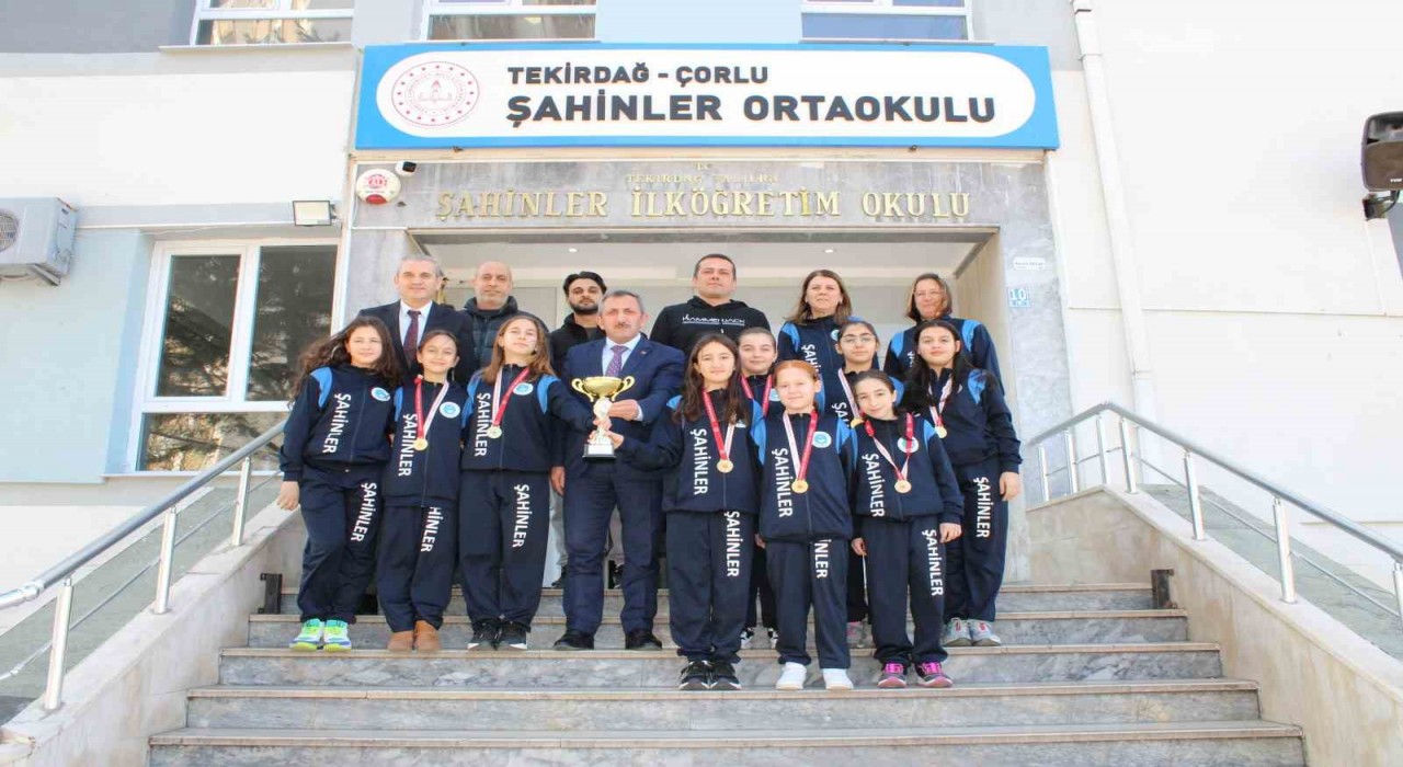 Çorlunun Şahinleri Tekirdağ birincisi