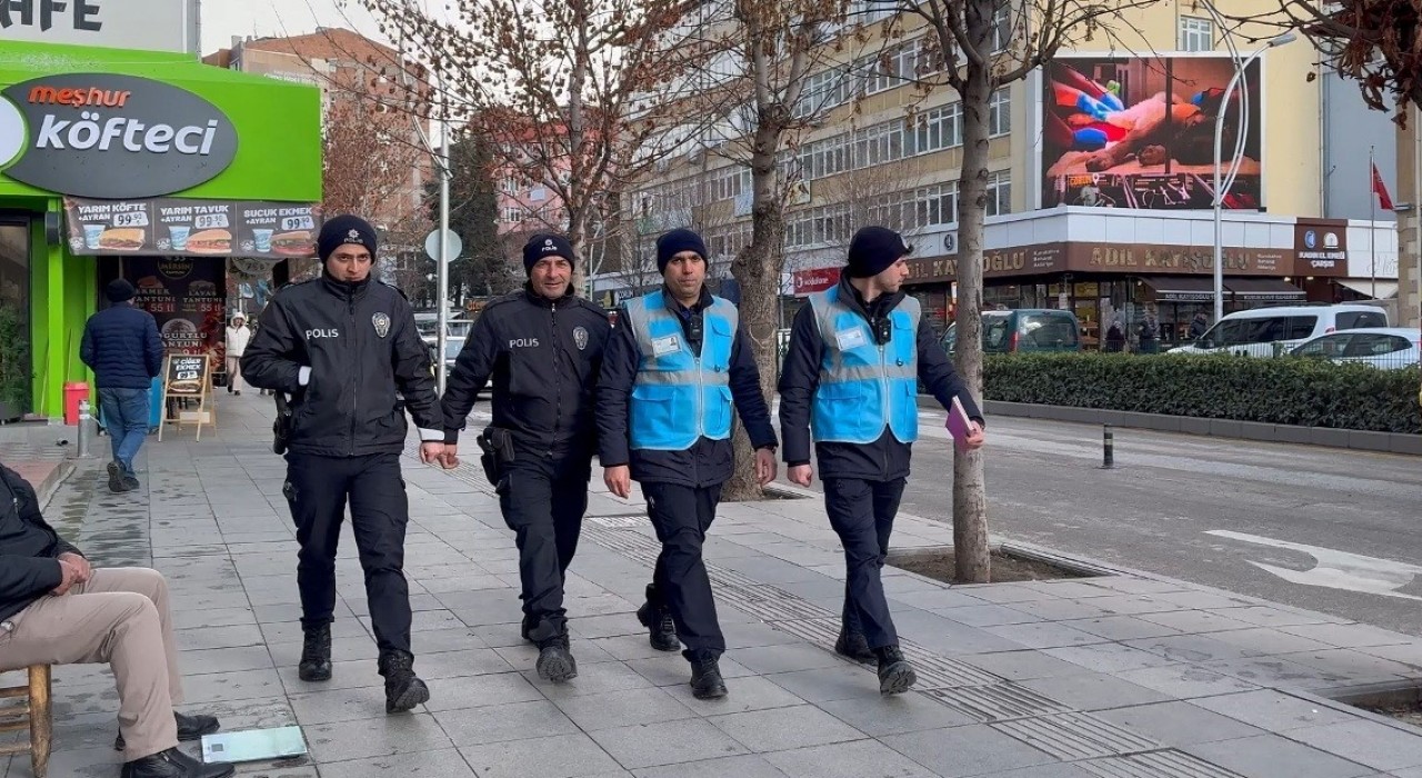 Çorumda İzmarit-19 denetimi: Yere sigara izmariti atanlara ceza