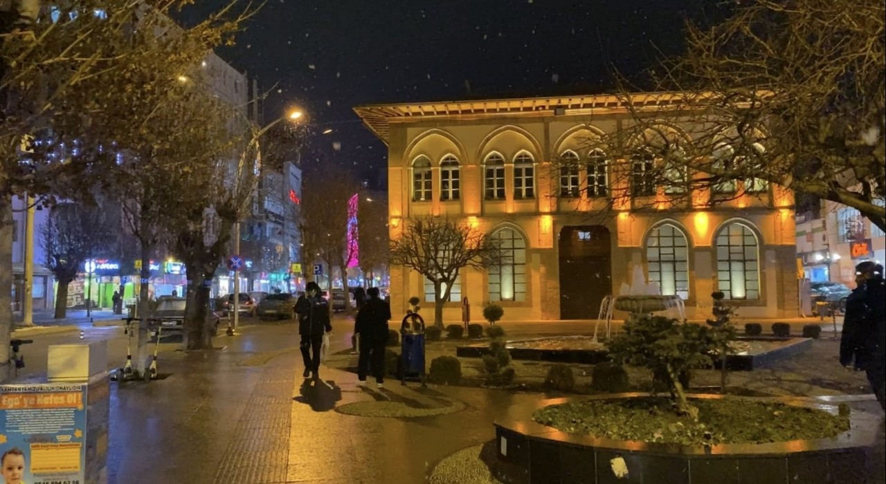 Çorumda kar yağışı etkili olmaya başladı