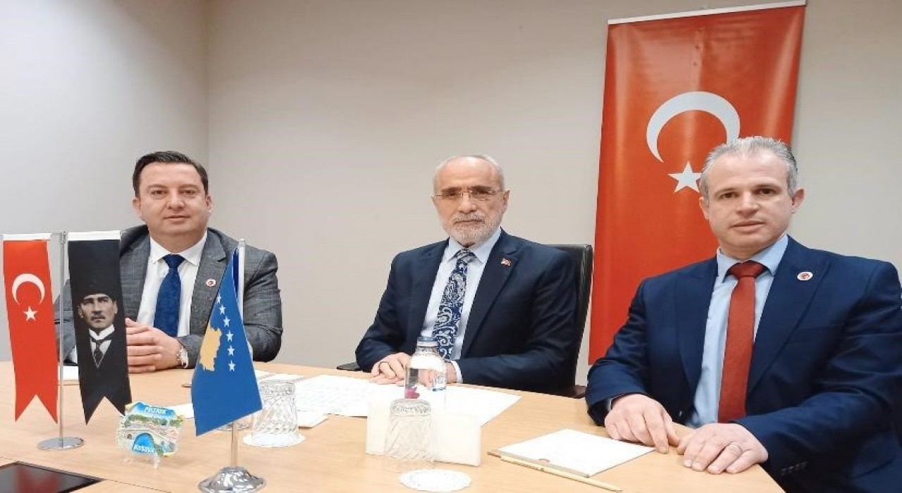 Cumhurbaşkanı Başdanışmanı Topçu, Kosova Demokratik Türk Partisi Genel Başkan Yardımcısı Krasniçi kabul etti