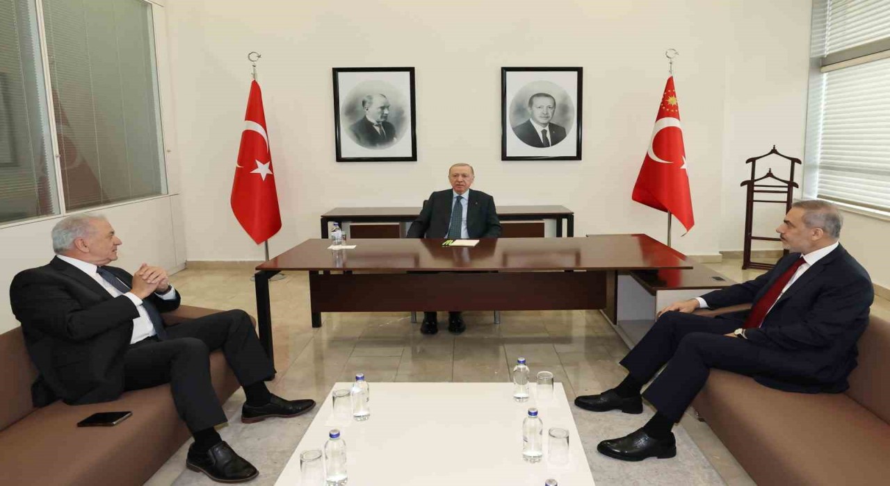 Cumhurbaşkanı Erdoğan, eski Yunanistan Dışişleri Bakanı Avramopoulosu kabul etti