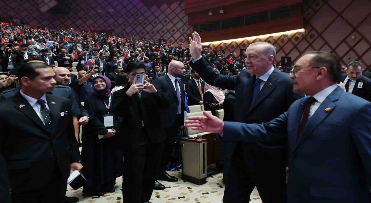 Cumhurbaşkanı Erdoğan: Filistin halkına ikinci bir Nekbe yaşatmaya, Allahın izniyle kimsenin gücü yetmez
